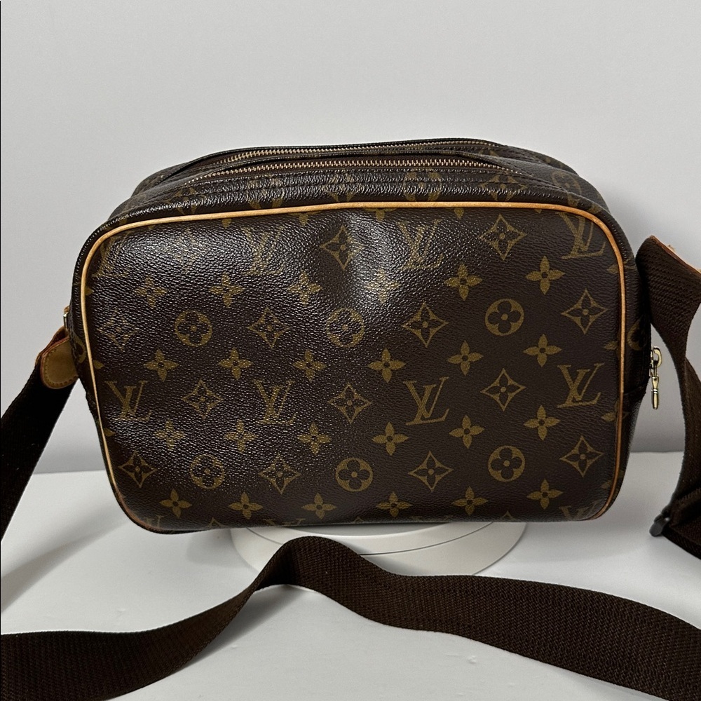 💯 Authentic Louis Vuitton Reporter  w/ Free LV Wallet🍀 - Picture 12 of 16
